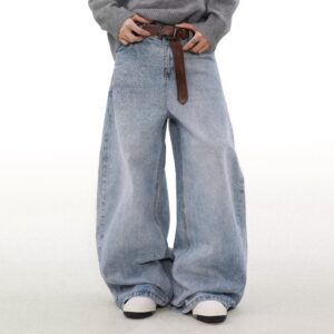 Retro Washed Distressed Simple Straight Jeans