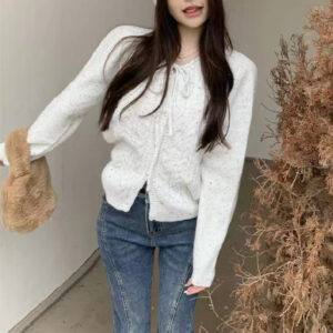 Round Neck Lace-up Sweater Women